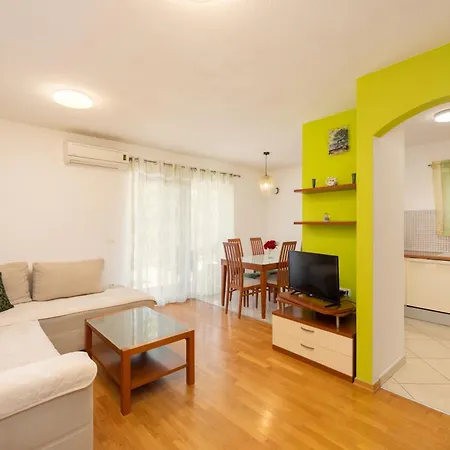 Pupily Apartment Makarska